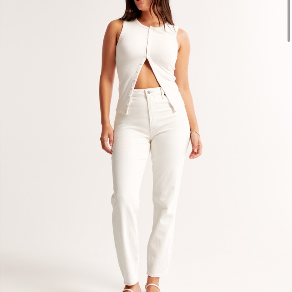 Abercrombie & Fitch Curve The Mom High-Rise Jeans size 8